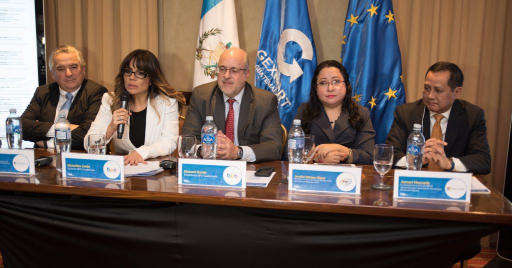 Sigue Shares ICT Council Model to Guatemalan Cities